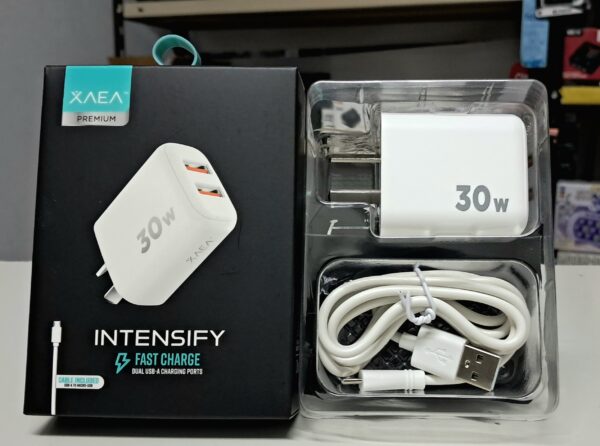 Cargador de 30w XAEA con cable V8